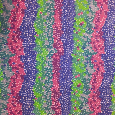 Kaffe Fassett getupftes Muster mit grün, violett und blau
