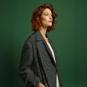 Bouclé Fischgraet Pfeffer Salz