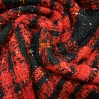 Woll-Bouclé schwarz rot