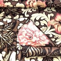 Patchworkstoff  mit Blumen braun beige creme Rosenholz